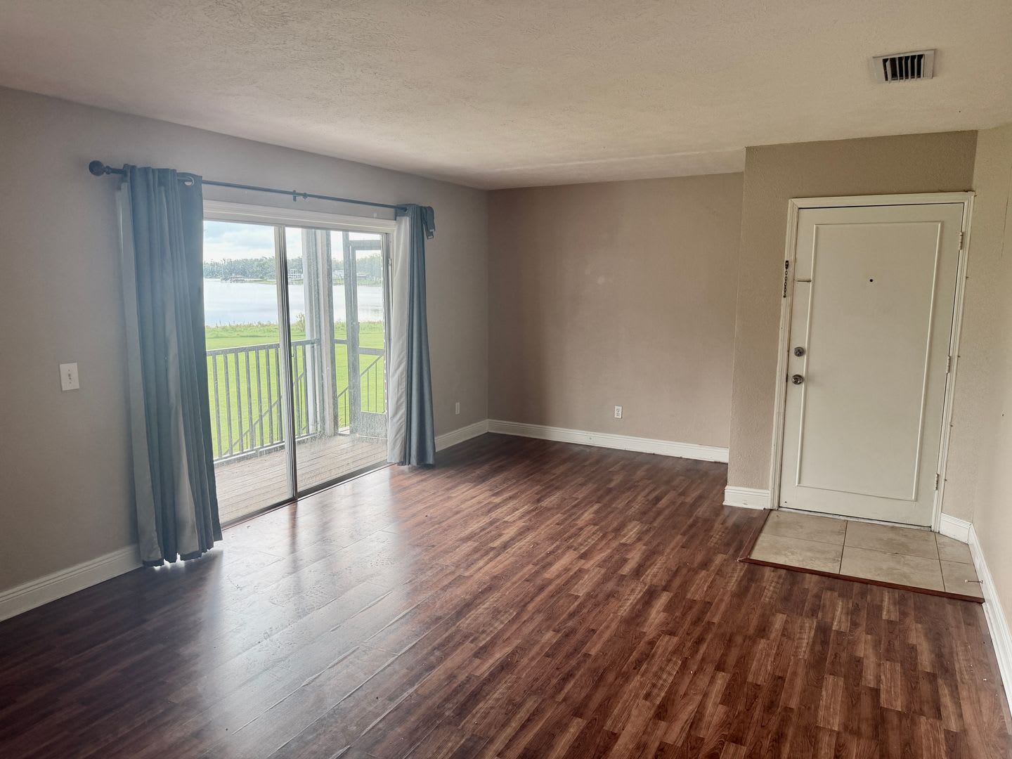 1 1 Lakefront Living In Carrollwood – photo 3