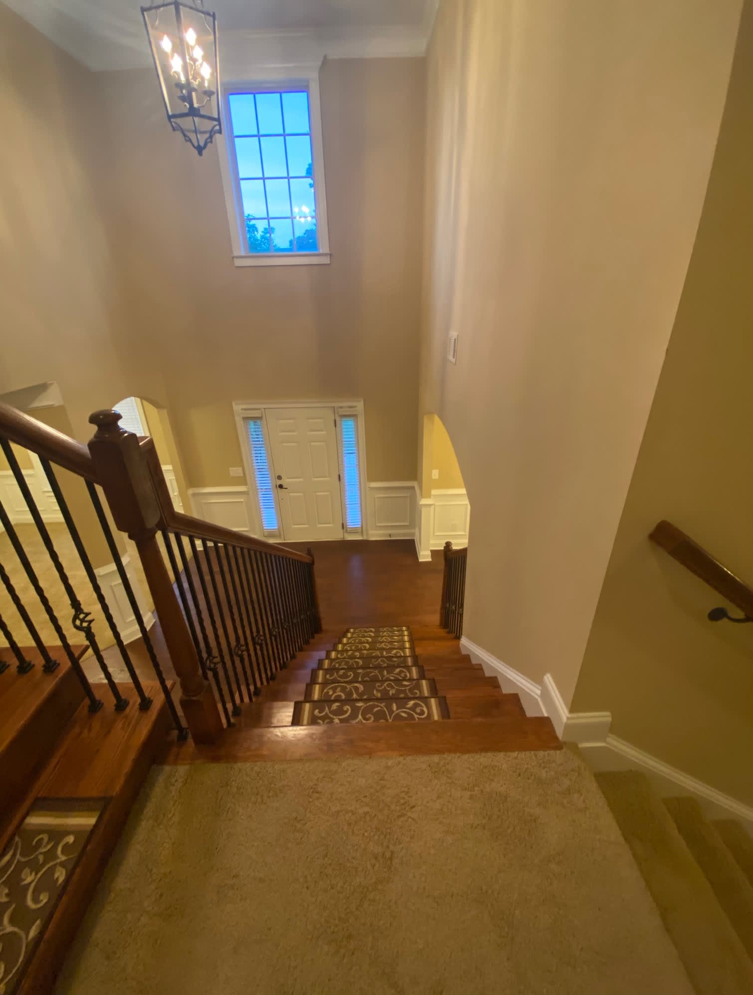319 Haywood Drive – photo 1