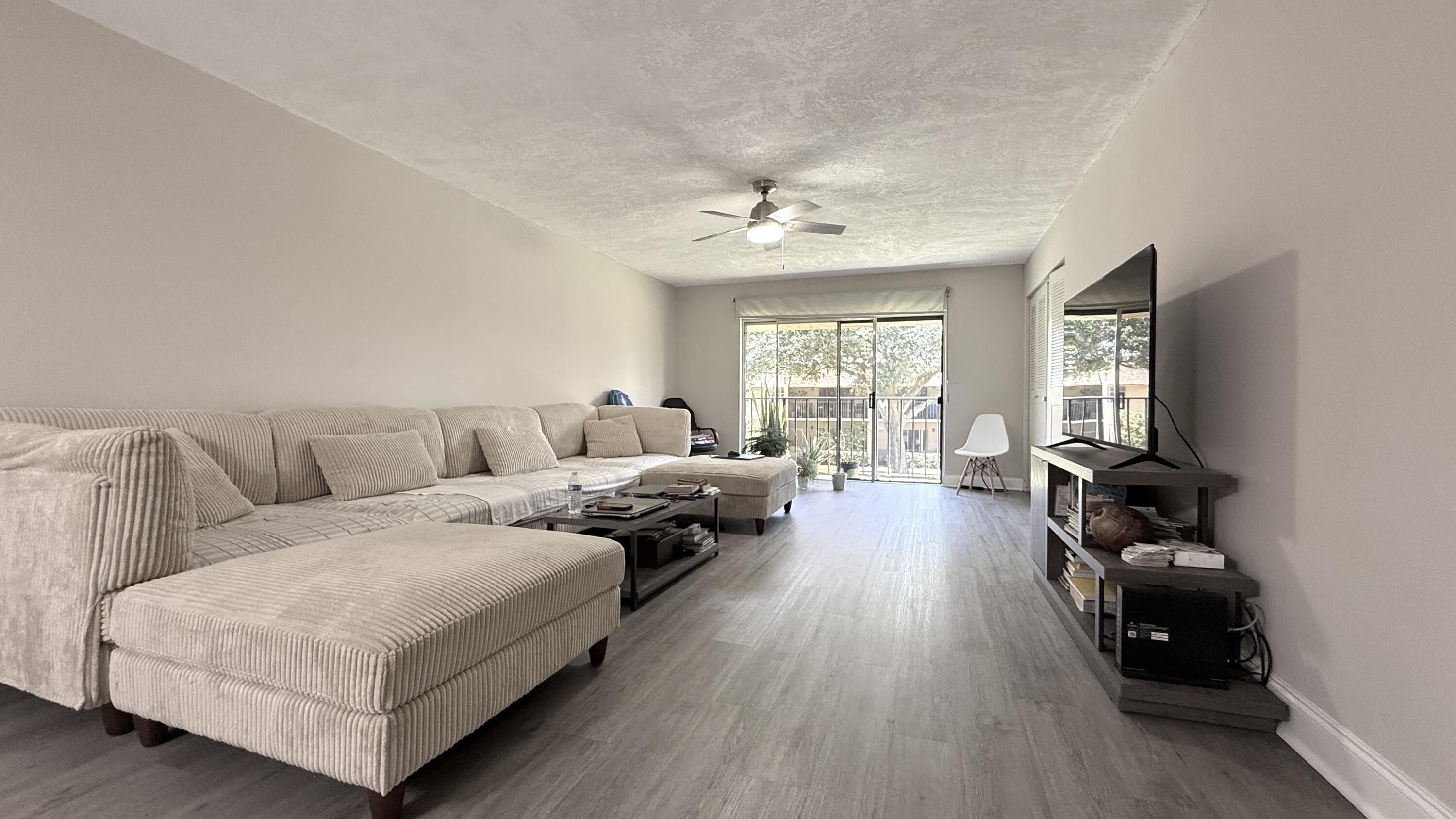 2925 SW 22nd Avenue – photo 3