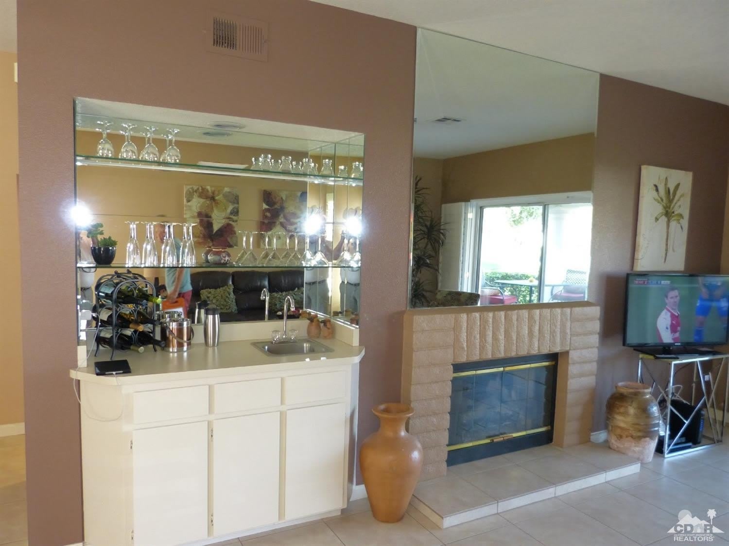 221 Vista Royale Circle W – photo 2