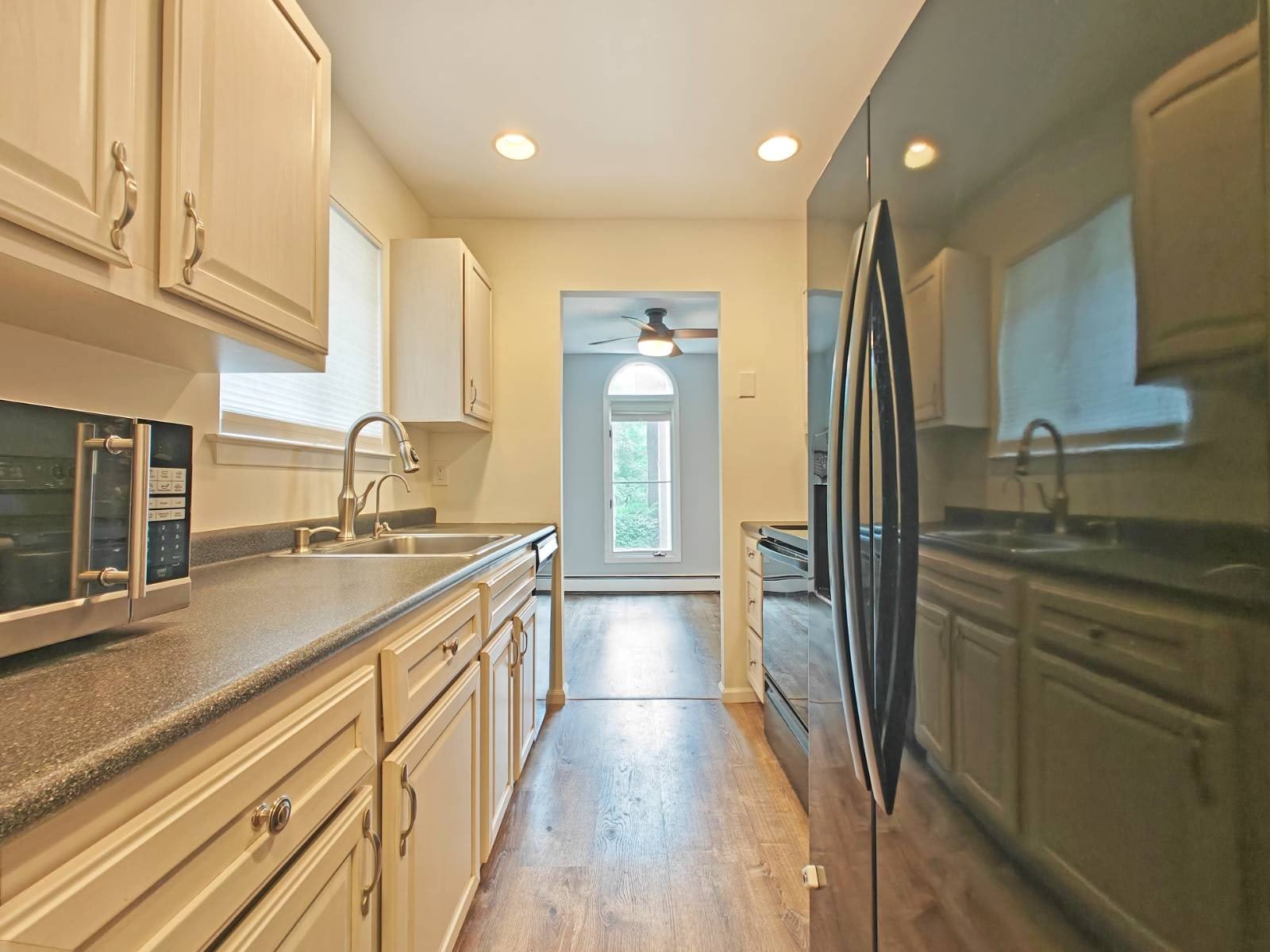 15 Grenada Crescent – photo 4