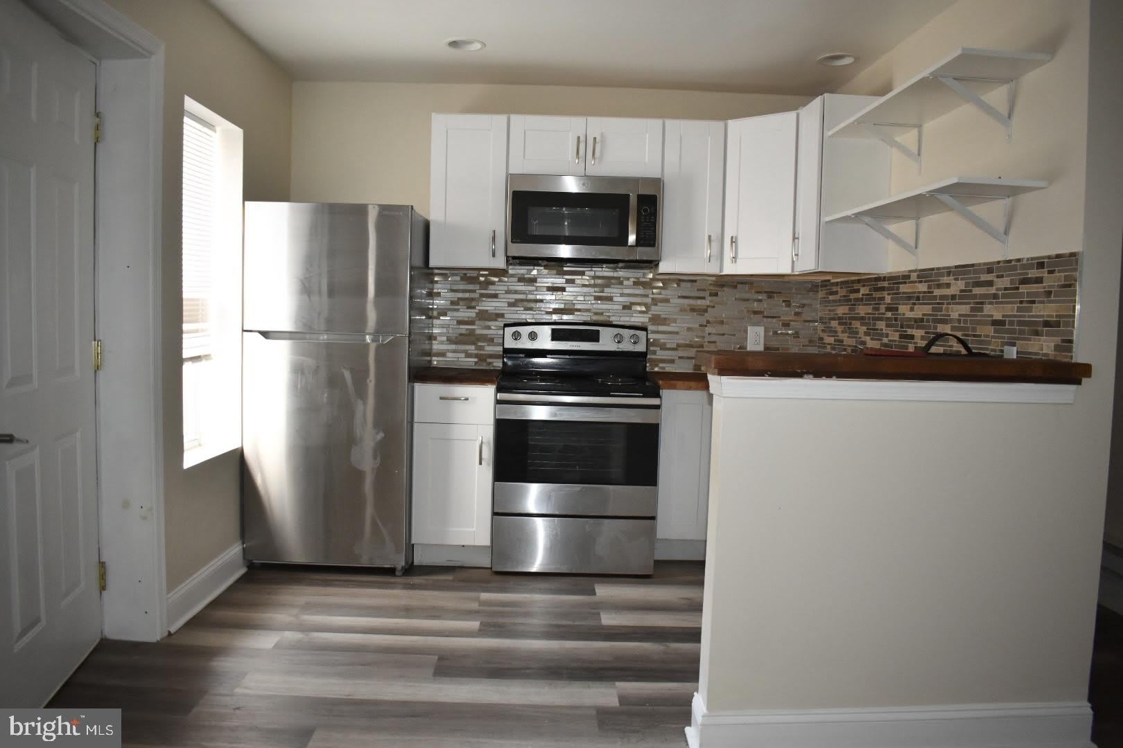 13 W 10TH Street – photo 4