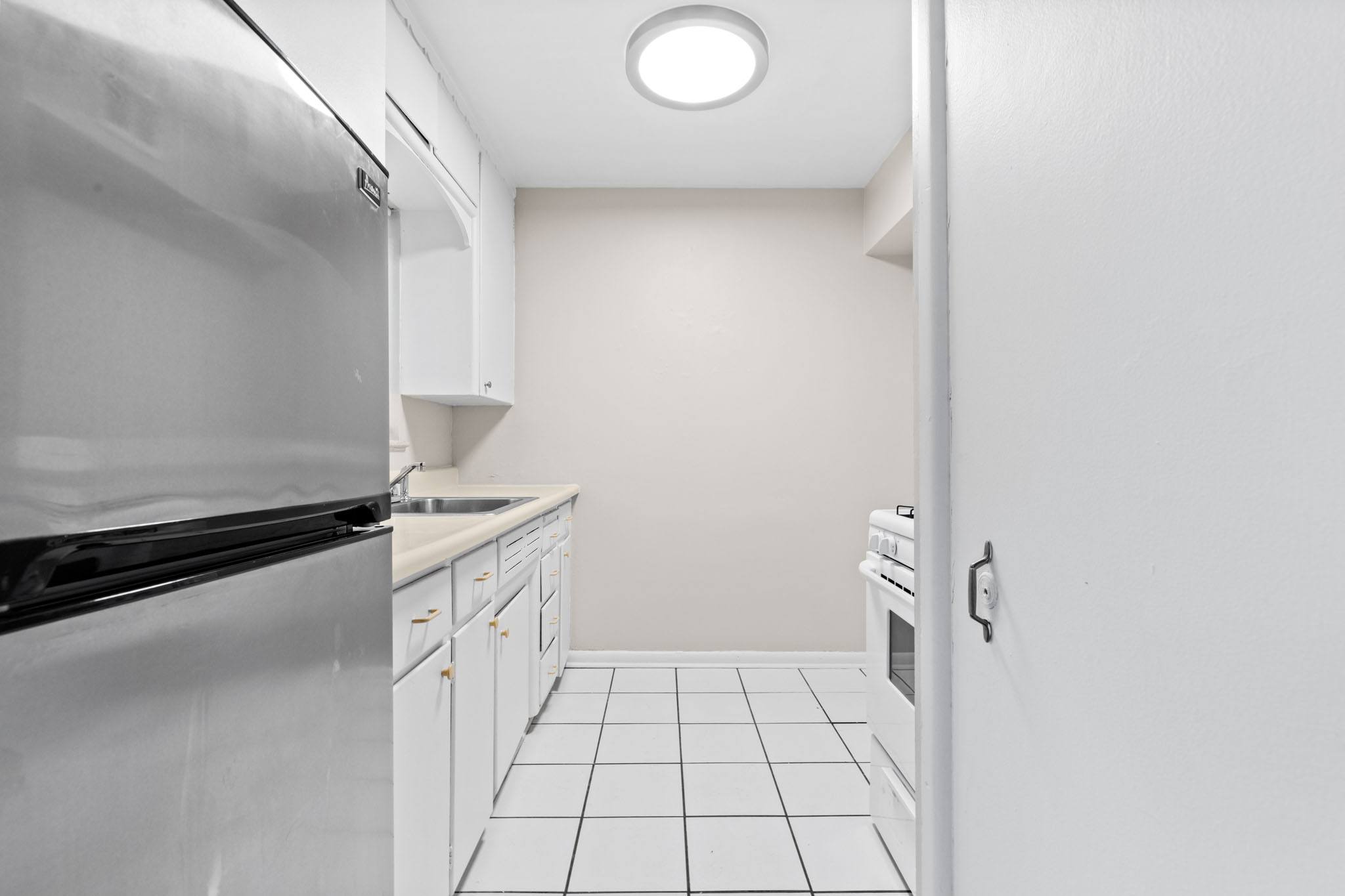 The Bethana Apartments – photo 3