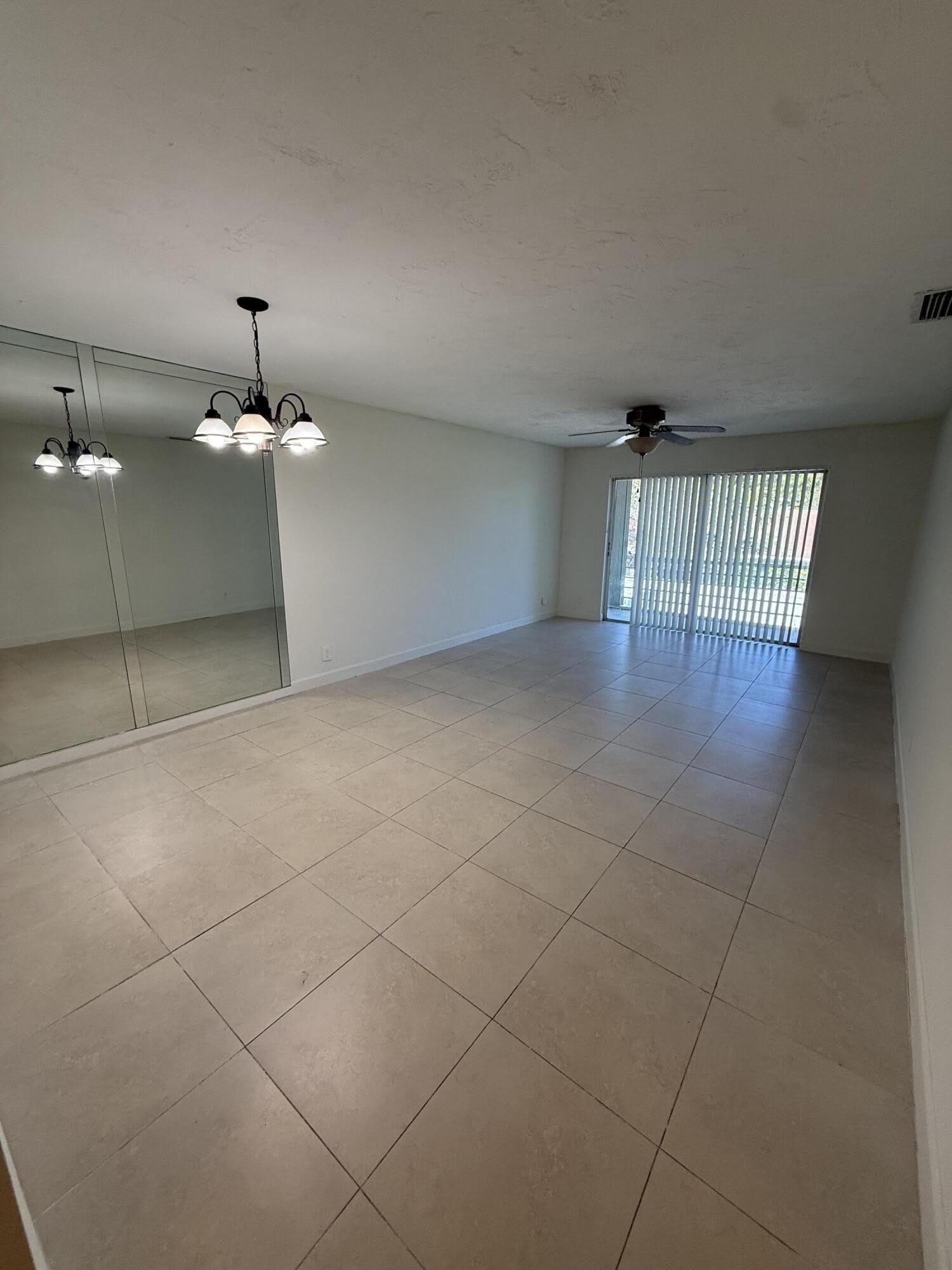 5515 N Lakewood Circle N – photo 1