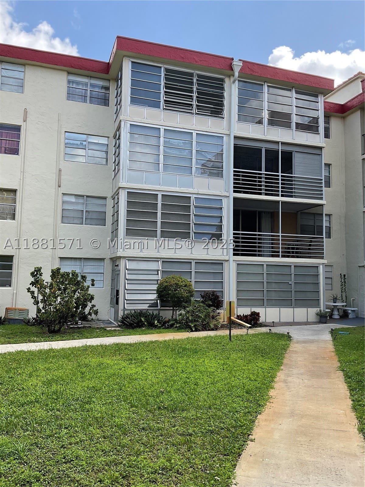 3001 NW 48th Ave – photo 1