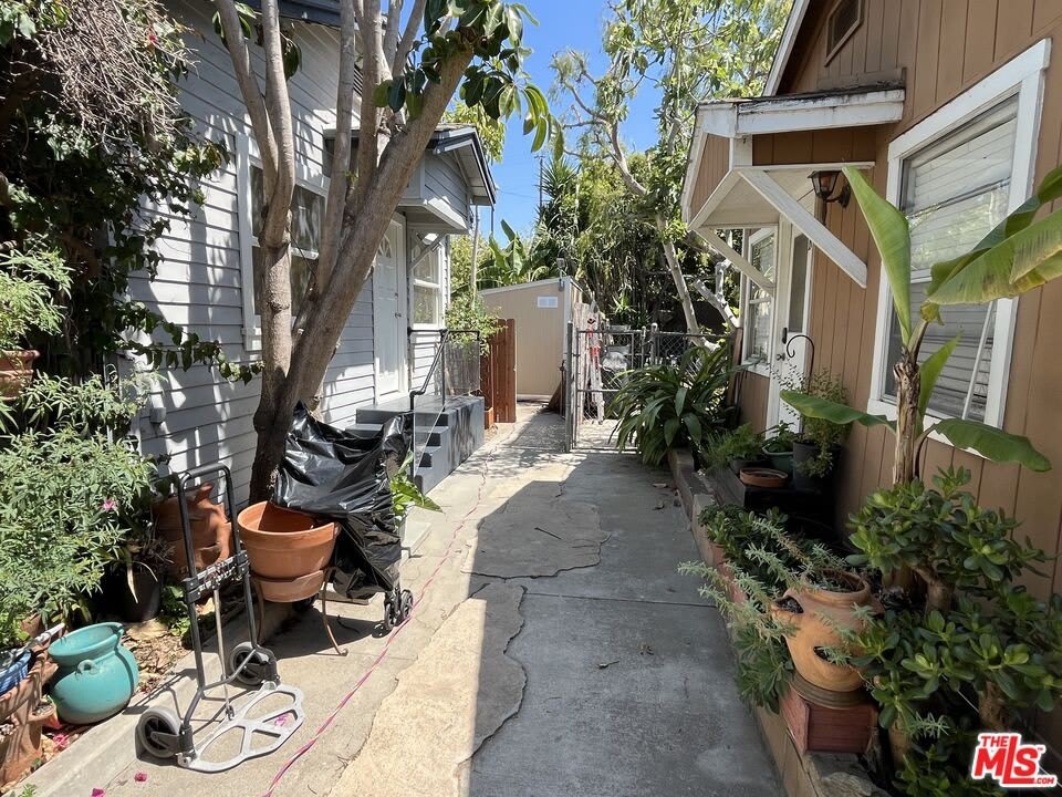 424 N Venice Blvd – photo 2