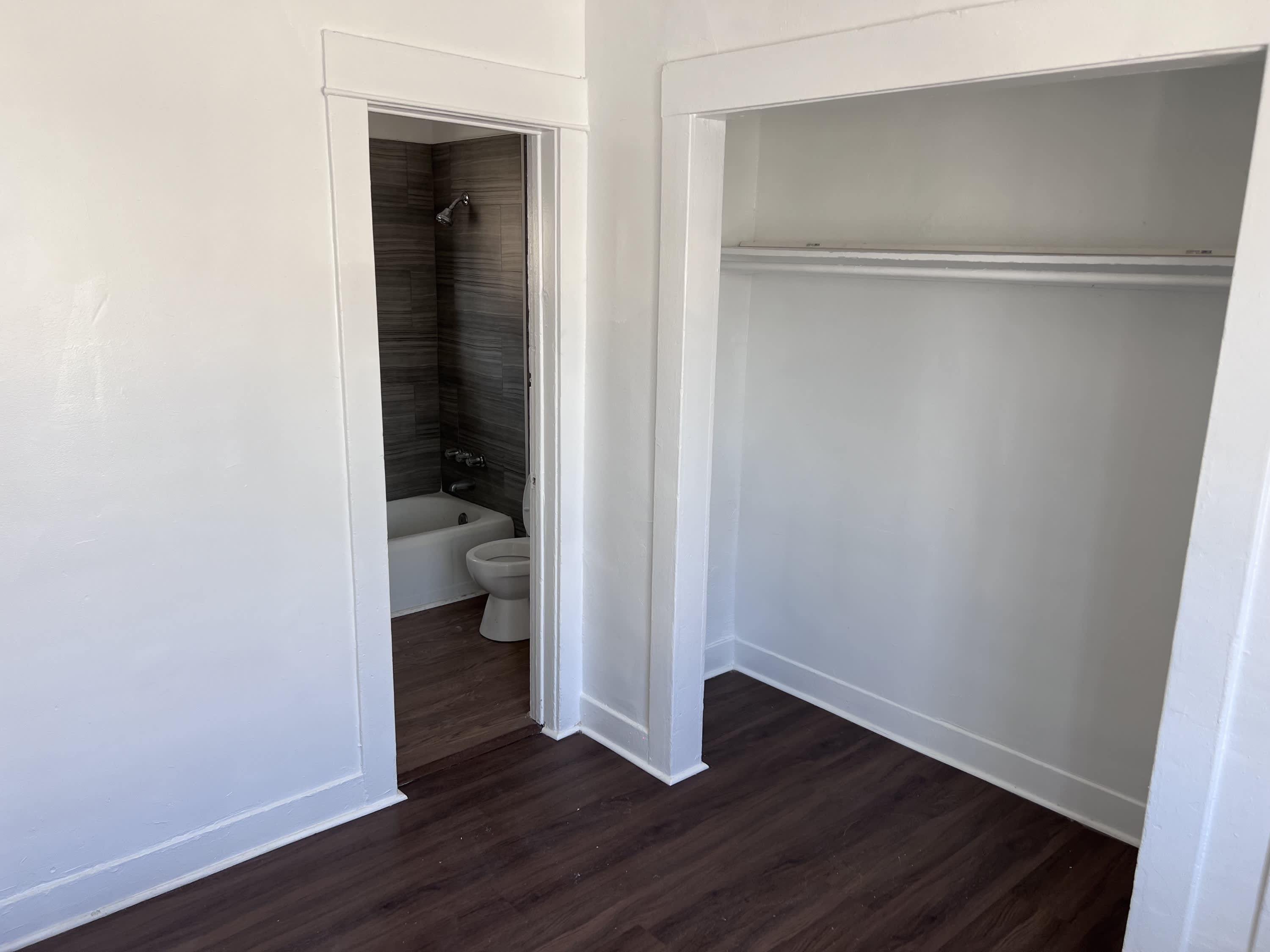 224 1/2 W F St – photo 5