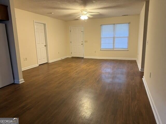 303 Aldred Avenue – photo 4