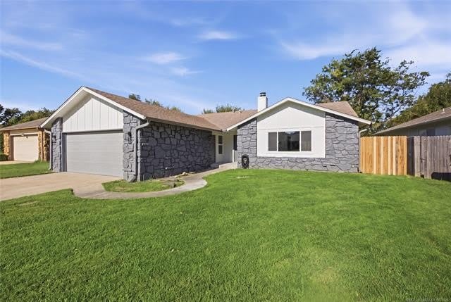 1906 N Eucalyptus Court – photo 2