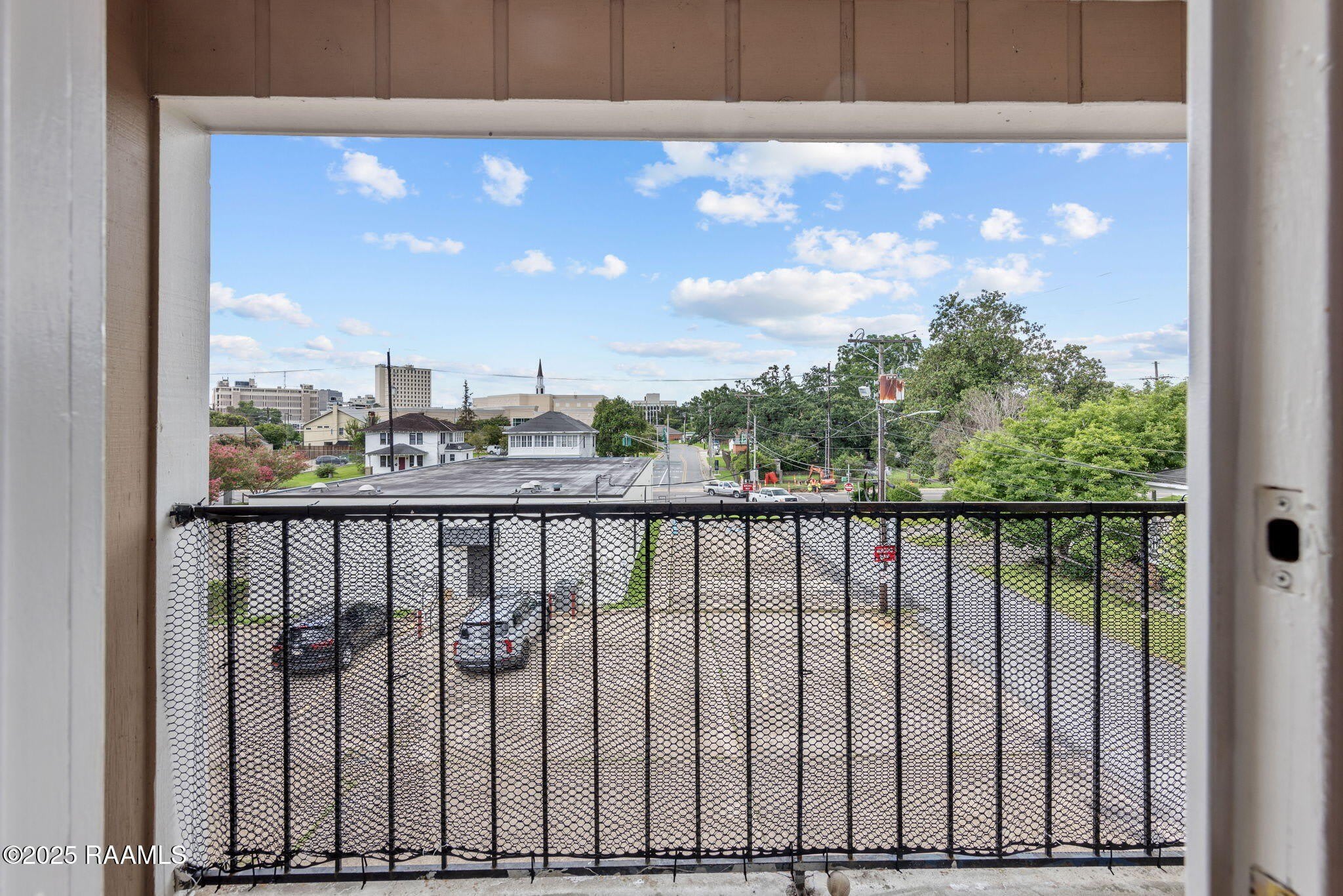 1318 Lee Avenue – photo 2