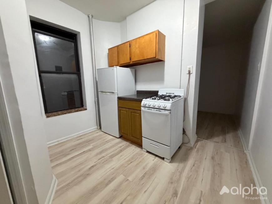 321 East 108th Street – photo 2