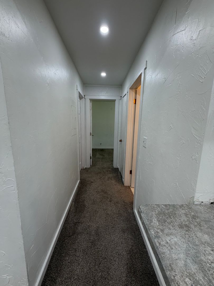 Meadow 2-bedroom, 2-bathroom apartment with garage available immediately. – photo 4
