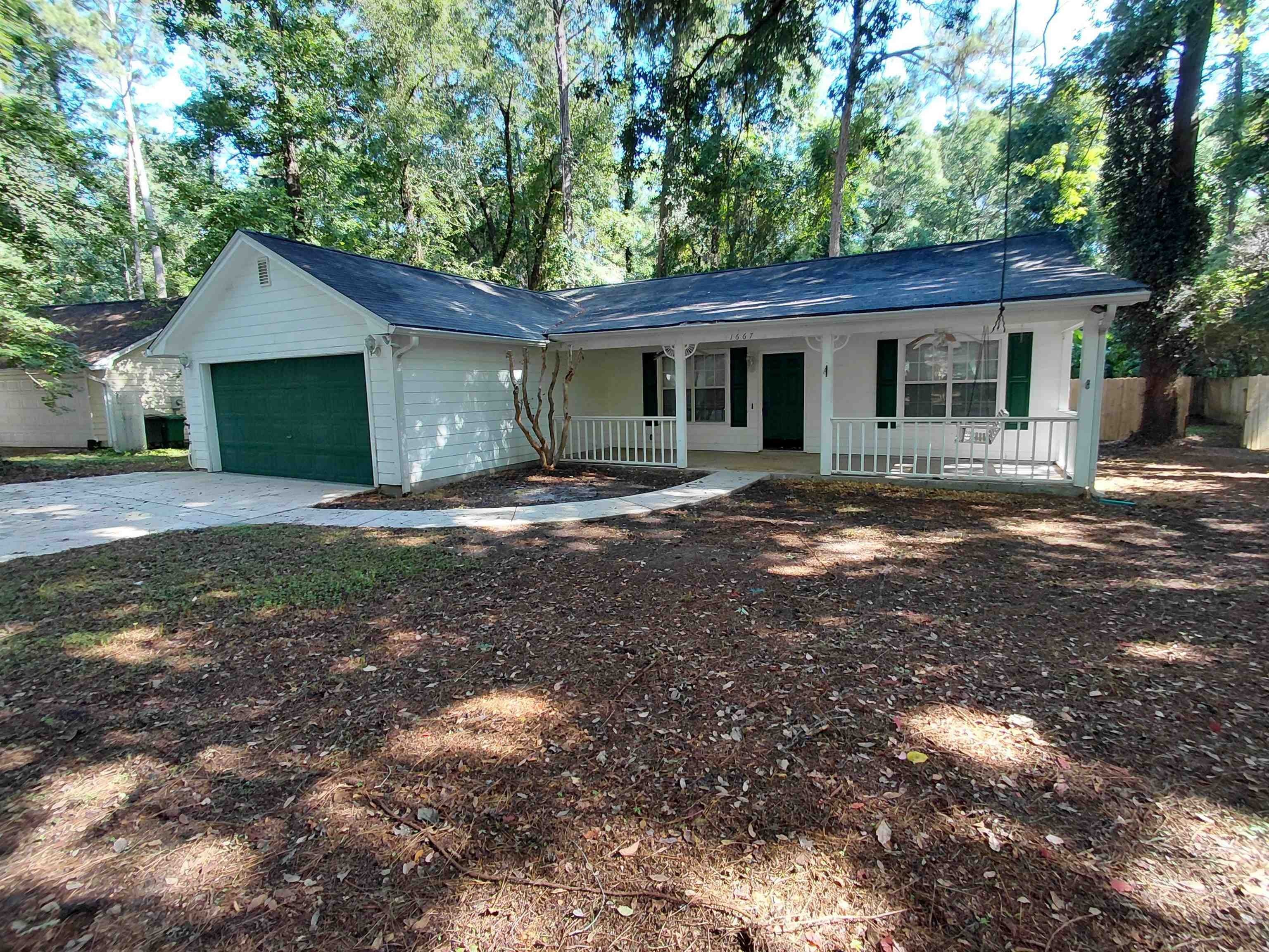1667 Folkstone Road – photo 2