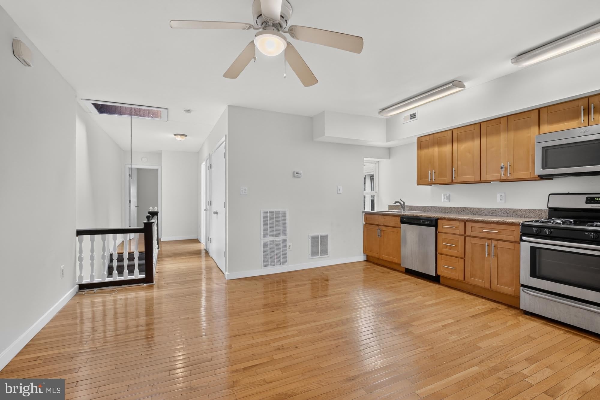 4307 LOCUST Street – photo 3