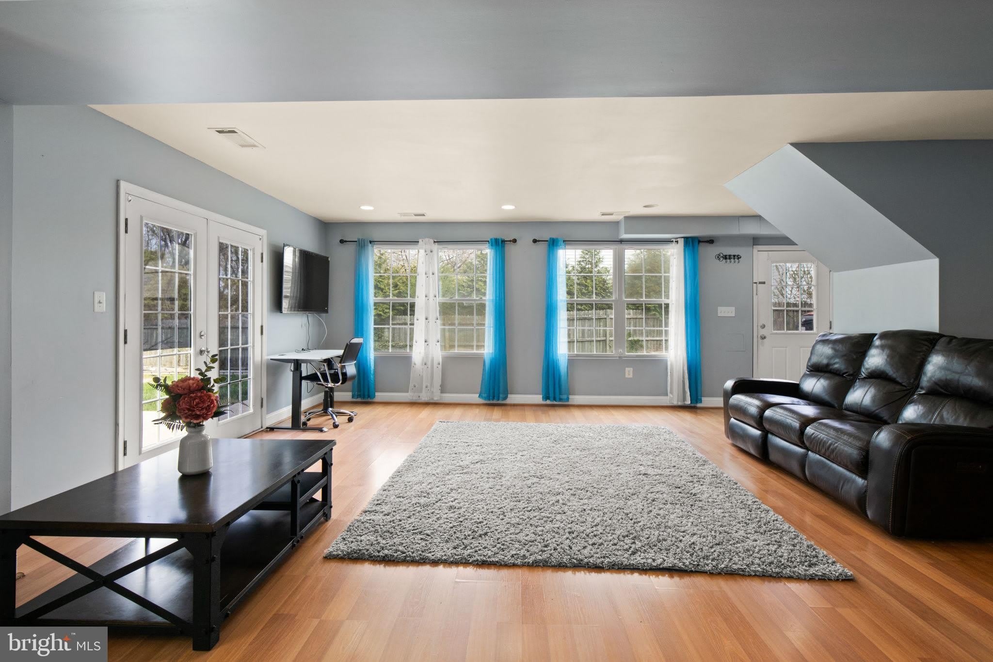 3412 Clayborne Avenue – photo 5