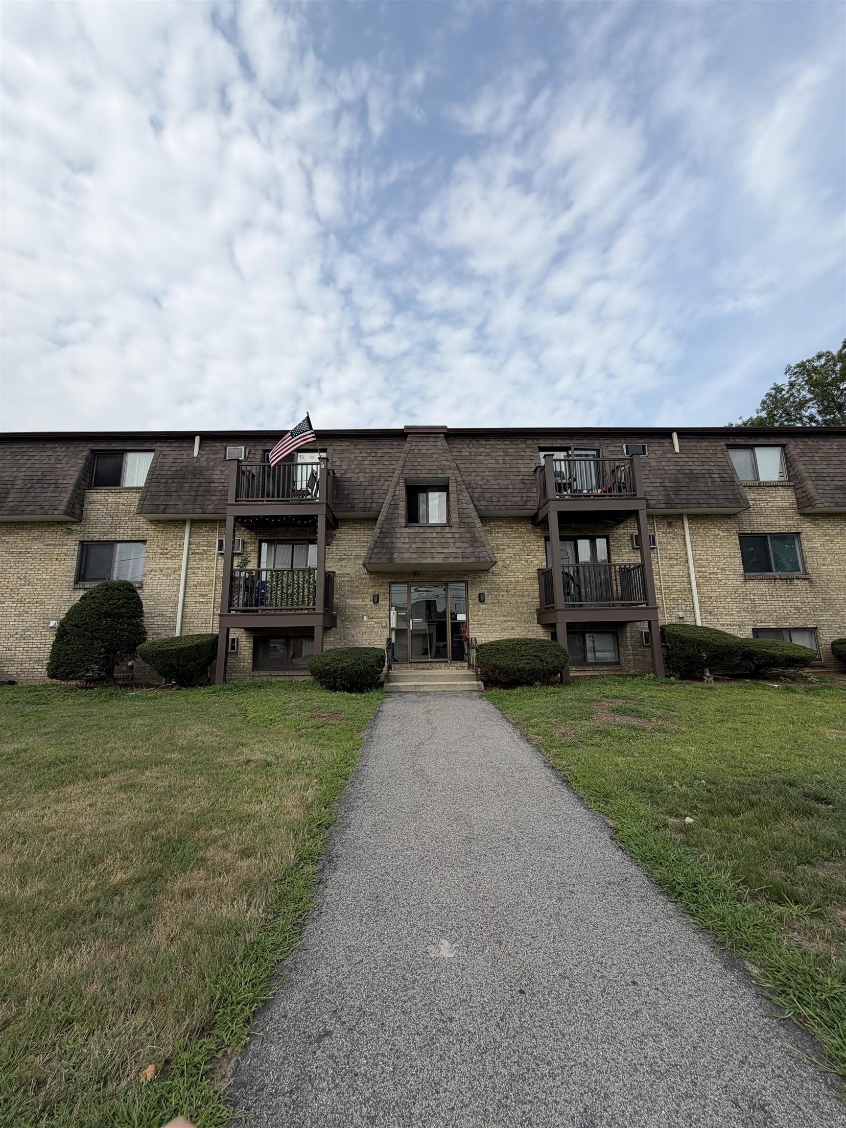 12 Tiffany Road – photo 2