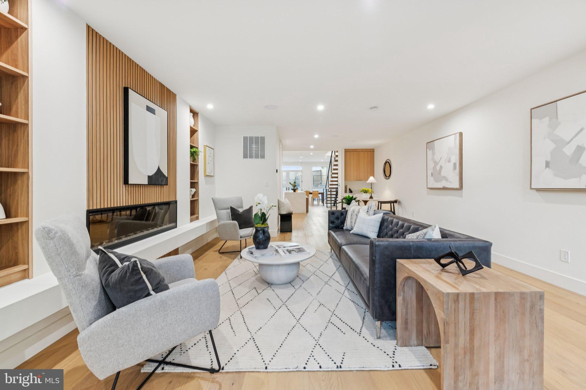 2507 I Street NW – photo 3