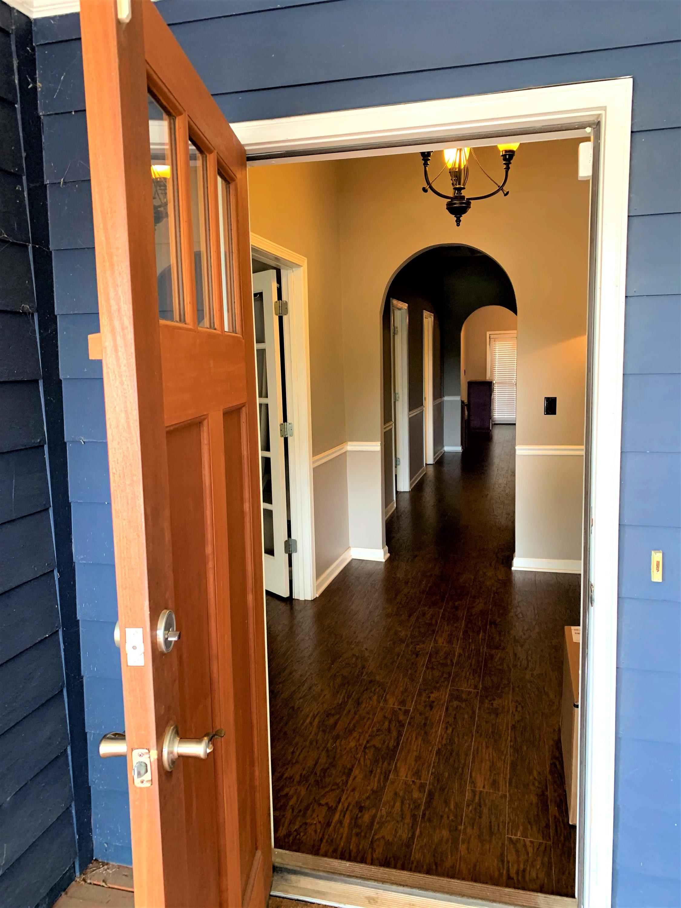 559 Tenth St. NW – photo 2