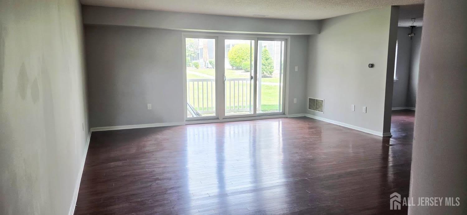 8207 Tamarron Drive – photo 3