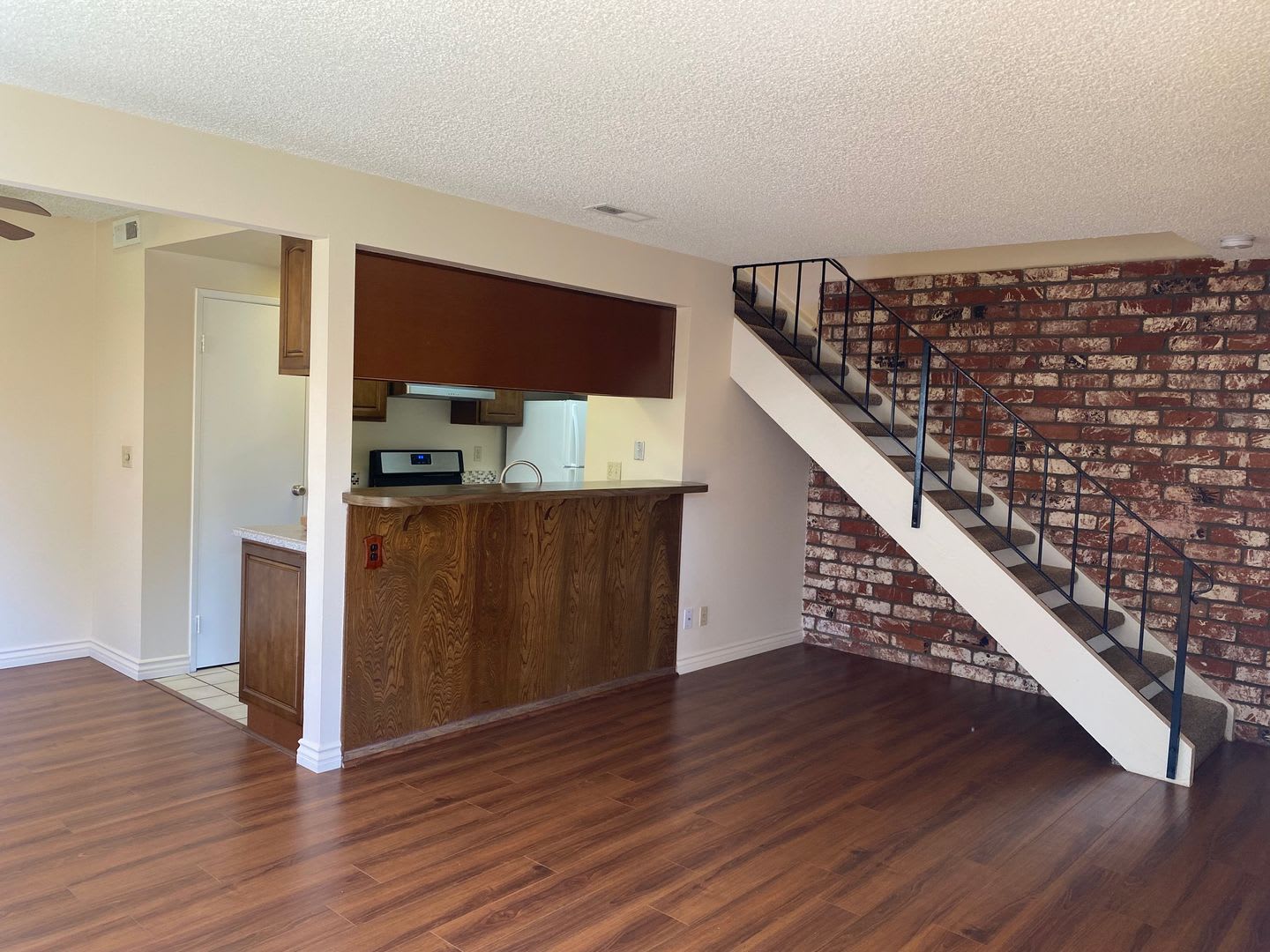 Affordable 2 bedroom townhouse – photo 3