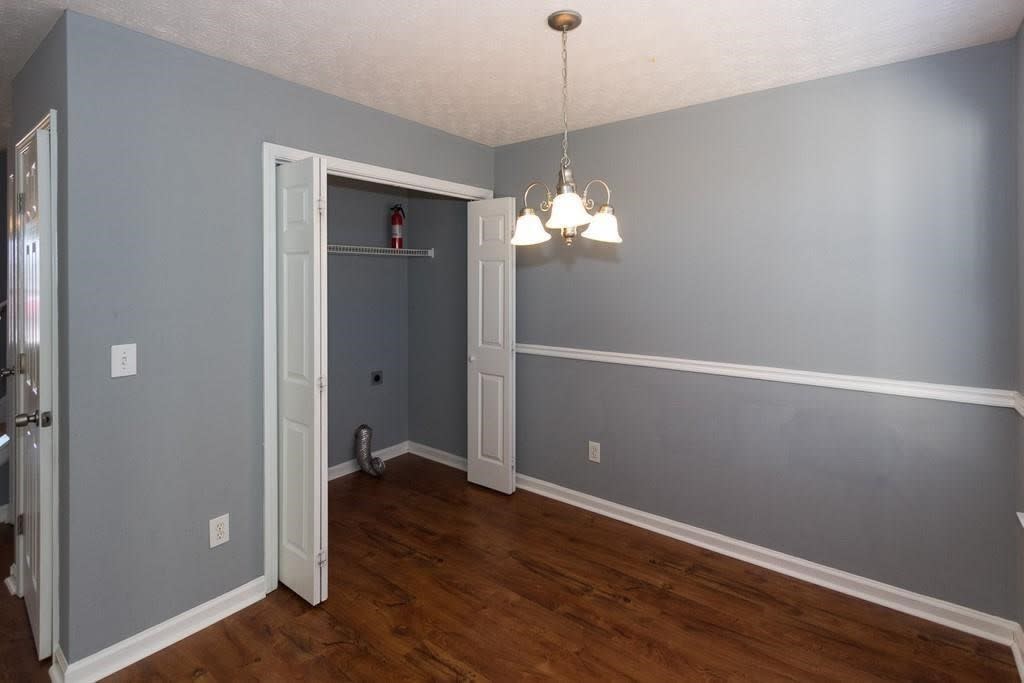 106 Blake Ave – photo 5