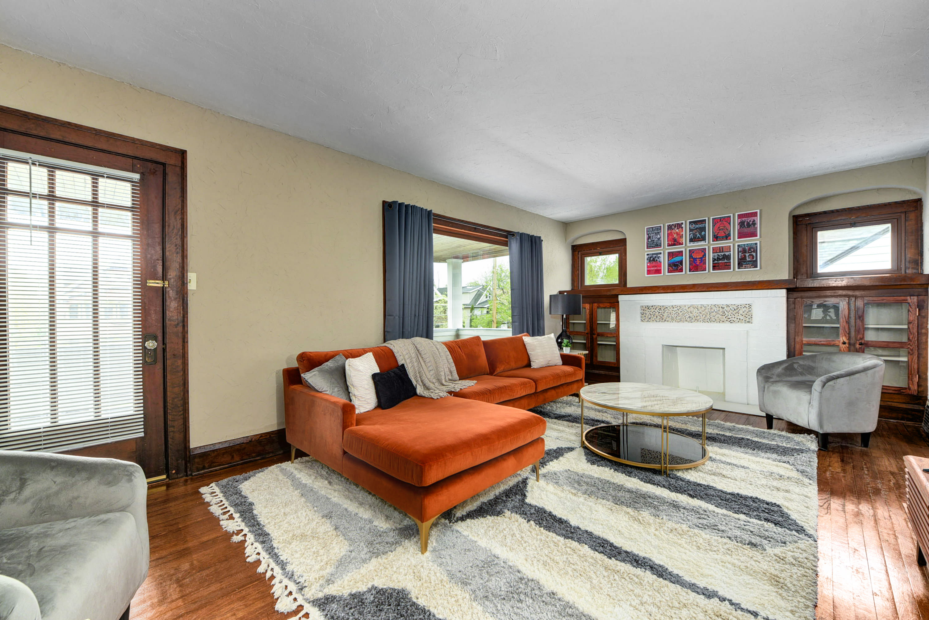 2523 E 124th St – photo 3