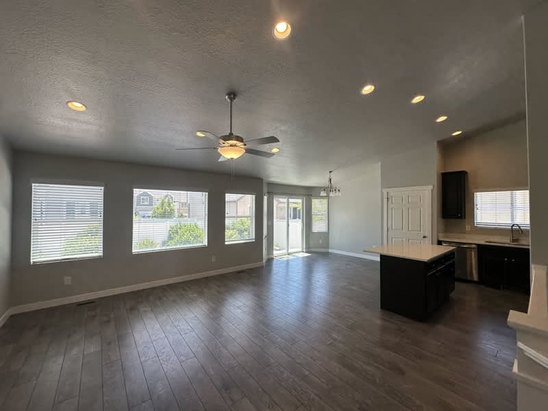 3321 West 1690 North – photo 4