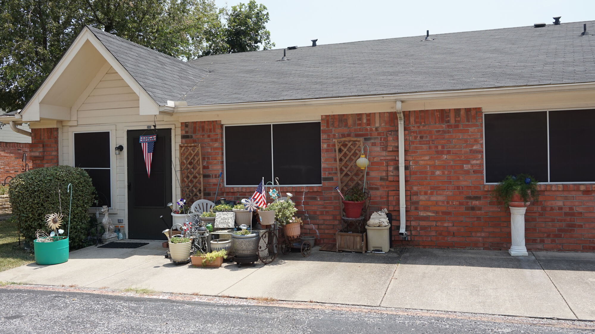 Senior Housing – photo 2