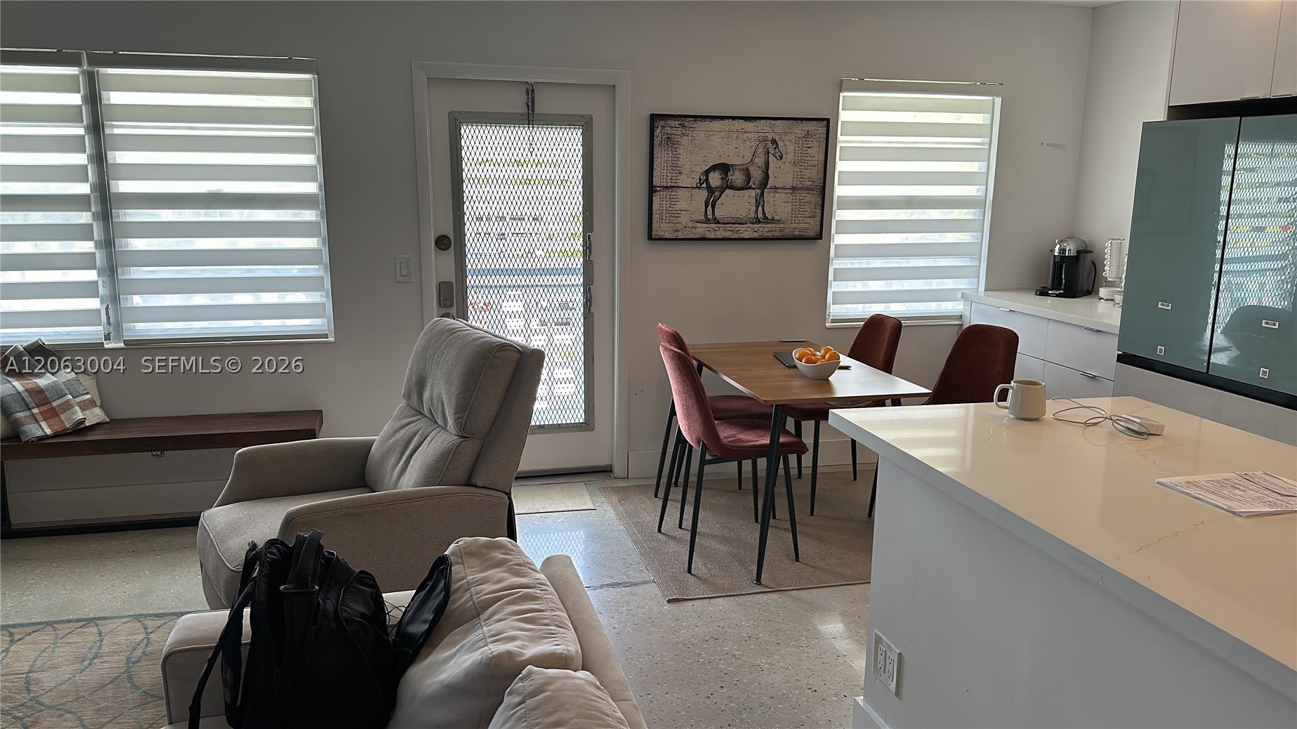 222 Oakridge N – photo 1