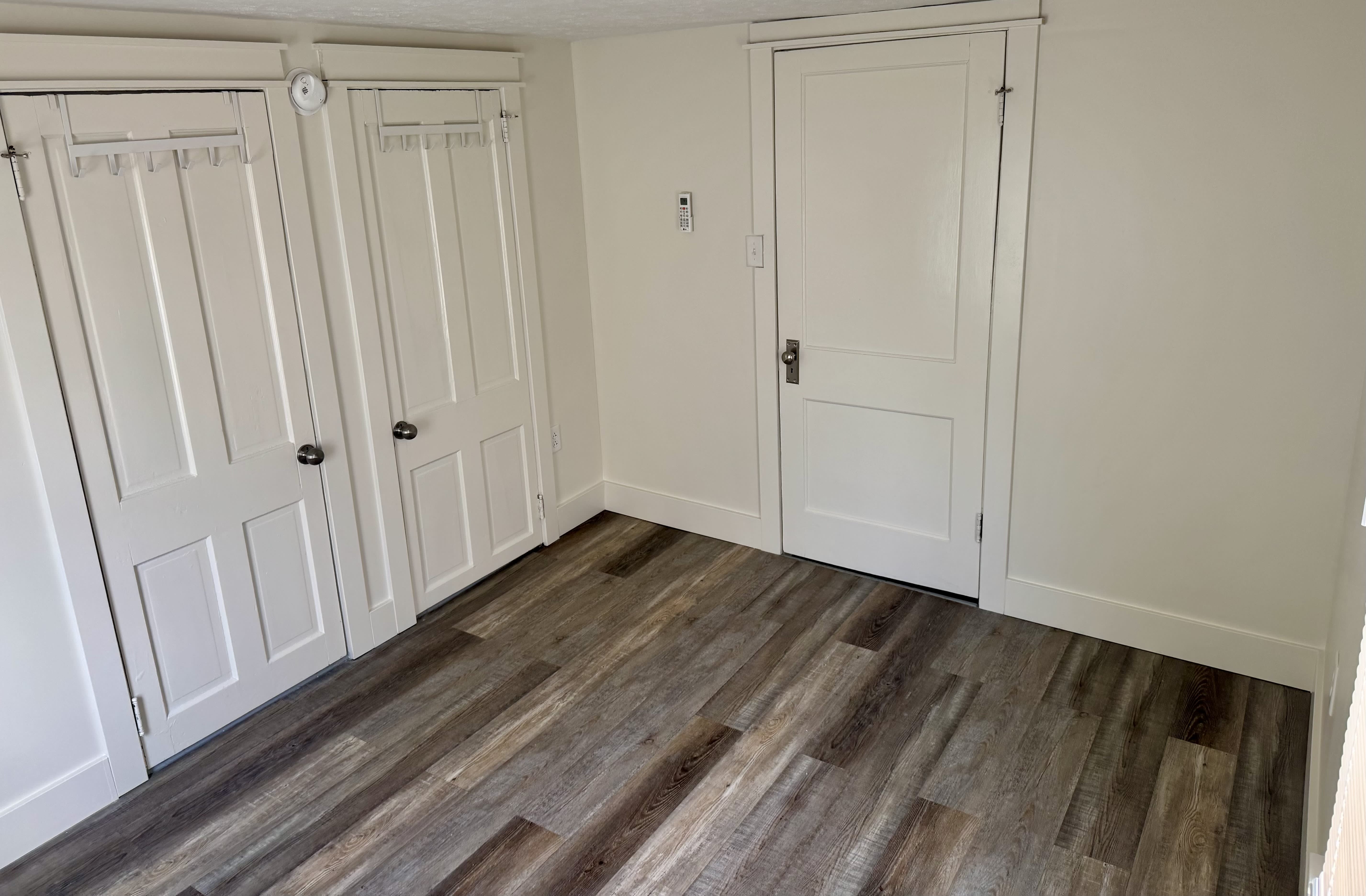 901 1/2 E Wilson St – photo 5