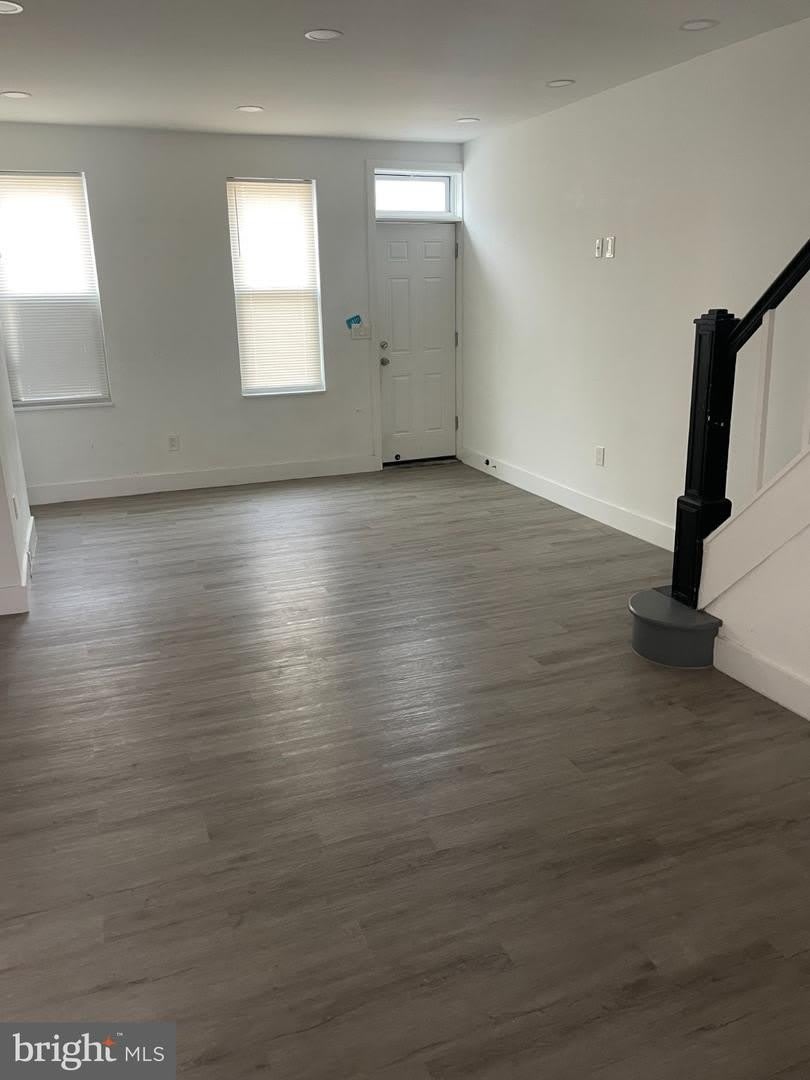 3133 WEIKEL ST – photo 2