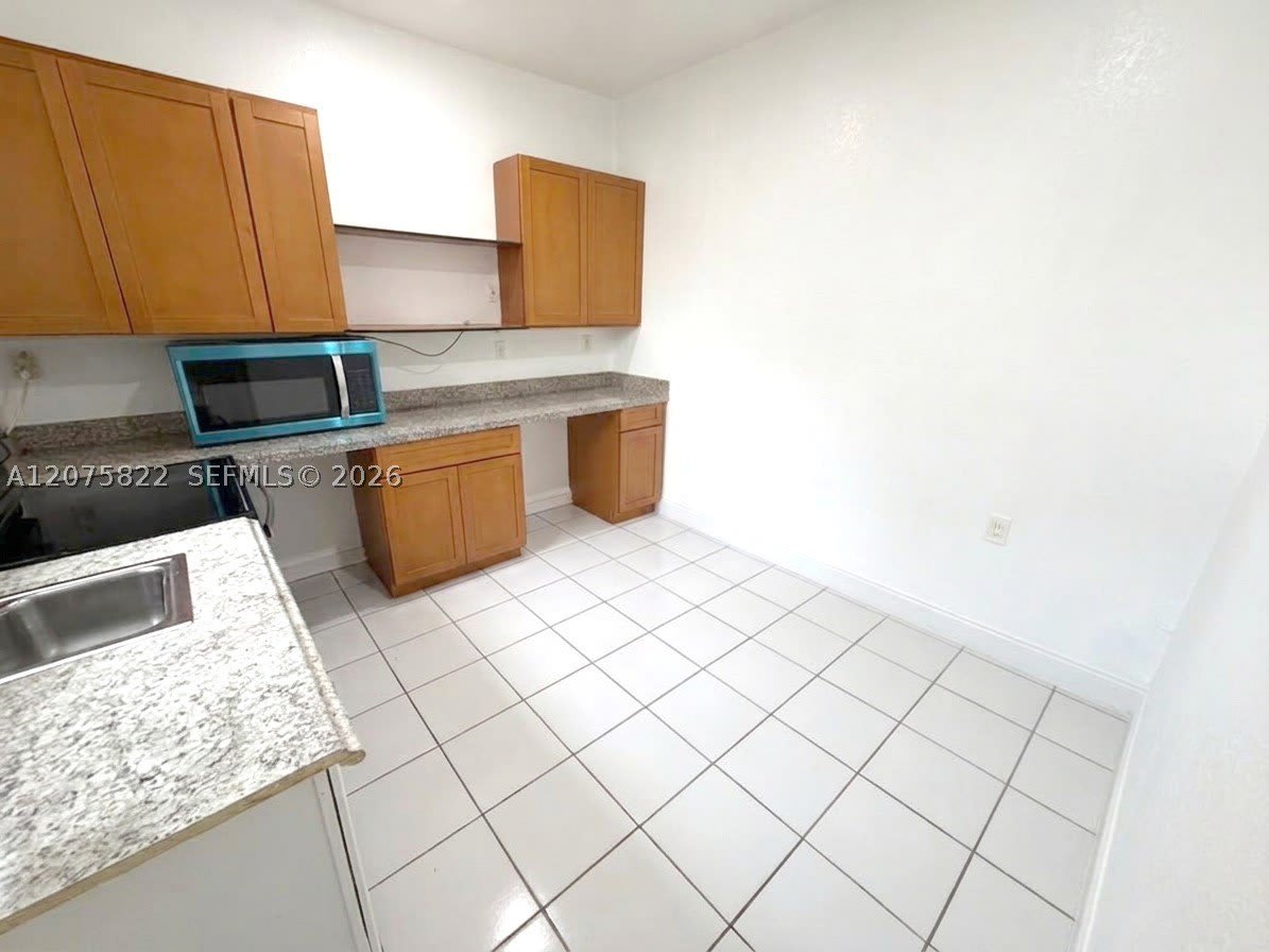 601 Ne 180Th St – photo 2