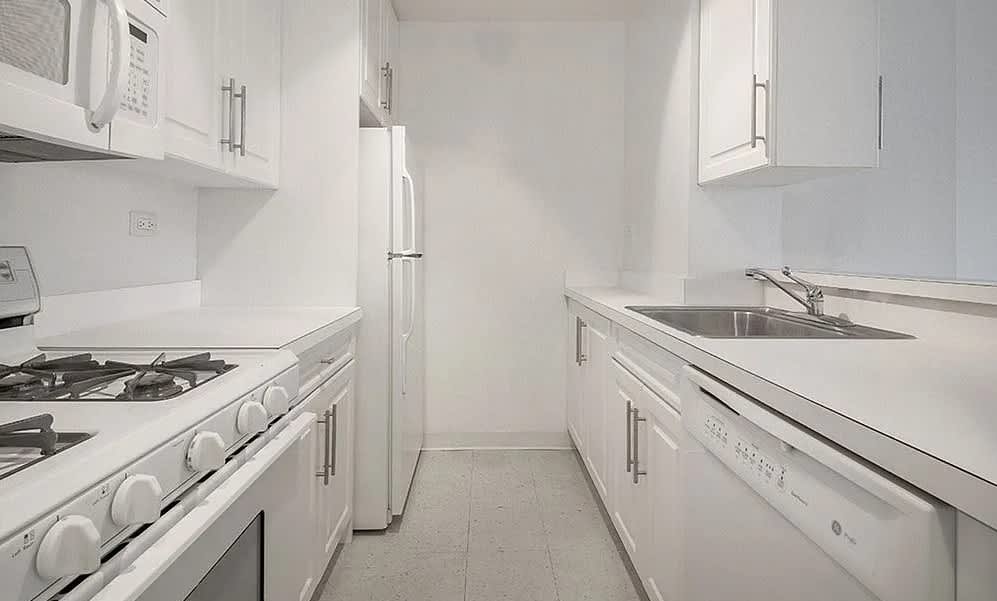 405 E 71st St – photo 4