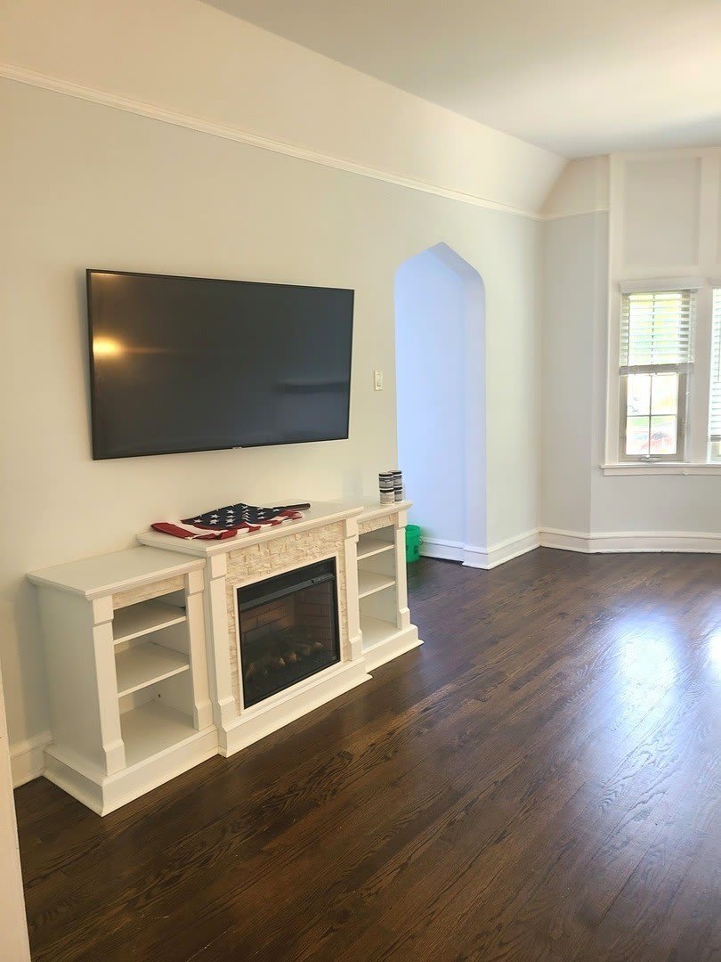 5256 N Virginia Avenue – photo 4