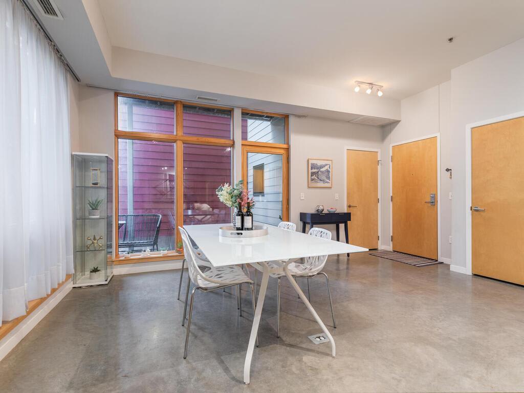 490 Temperance St – photo 3