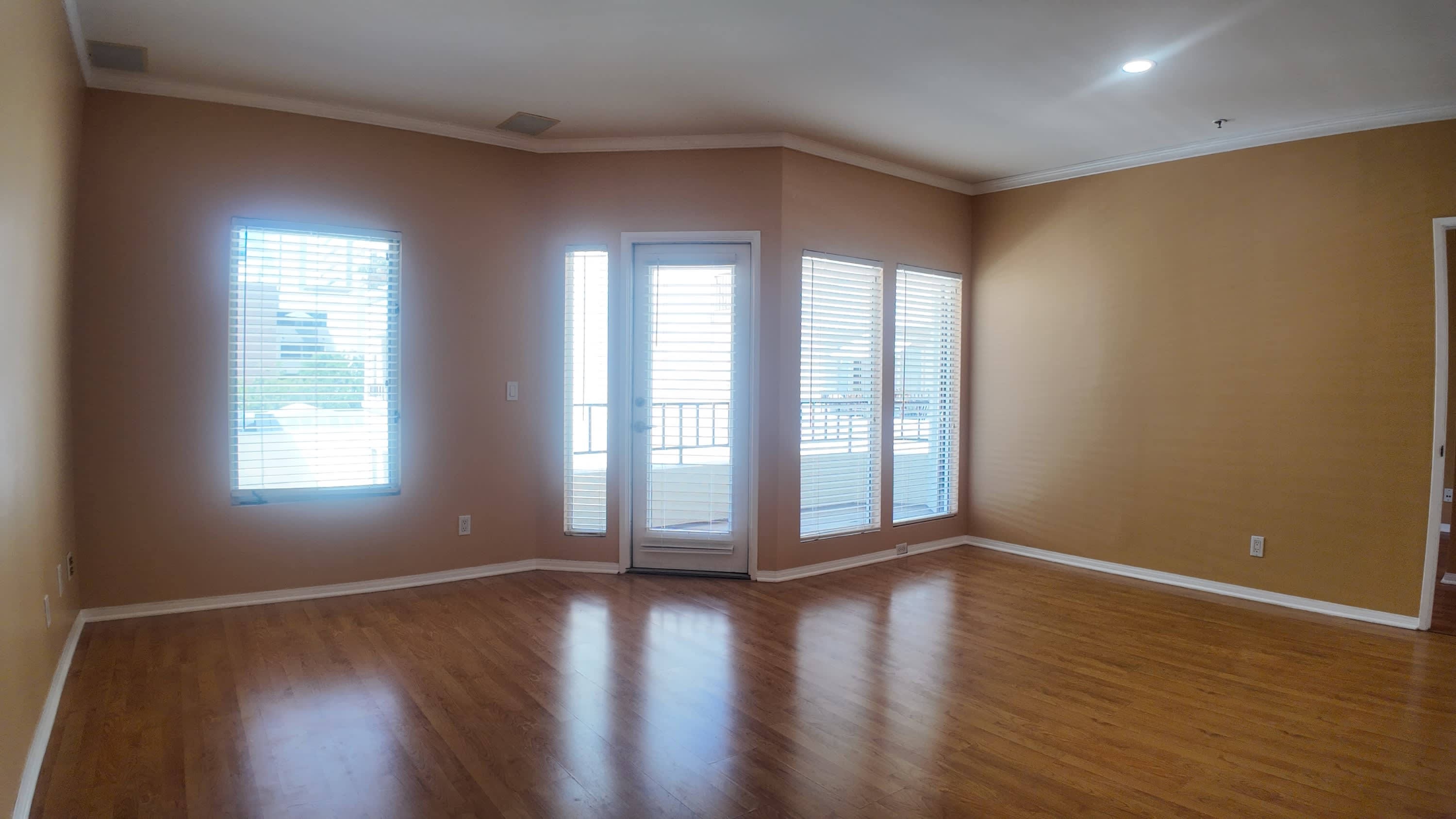 655 Columbia Street 313 – photo 4