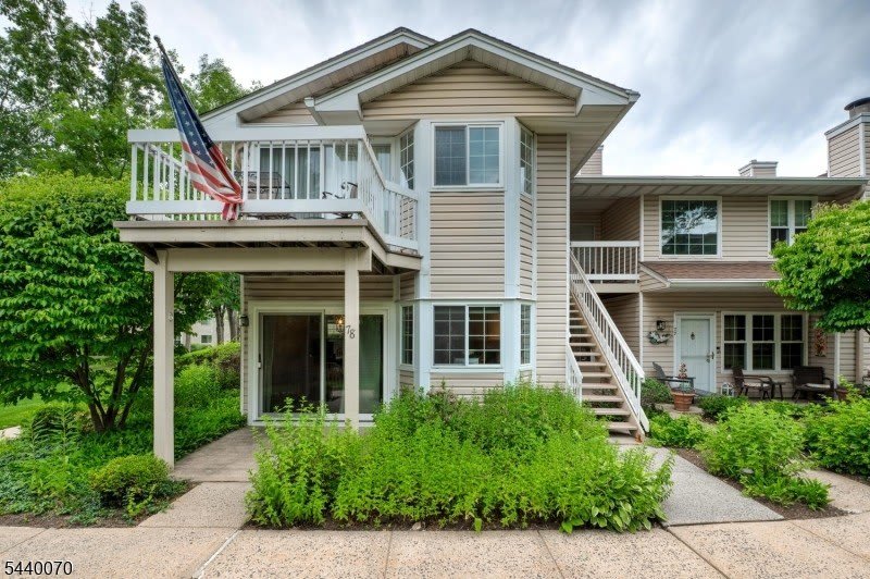 78 Wendover Court – photo 2
