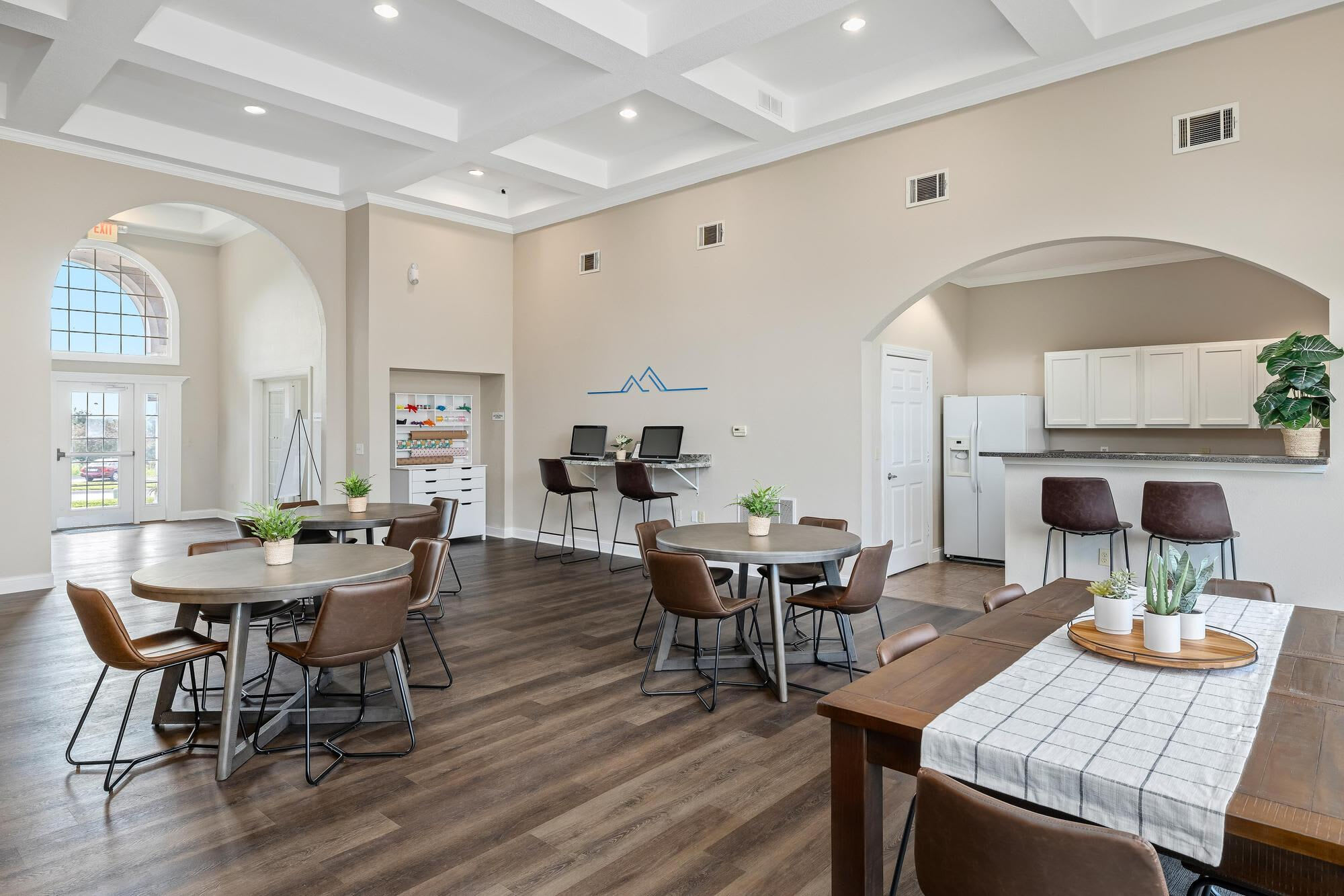 Spacious West Manhattan Home With Fenced Yard Basement Bonus Room – photo 5