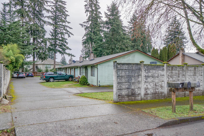 1115 Northeast 143Rd Avenue – photo 1