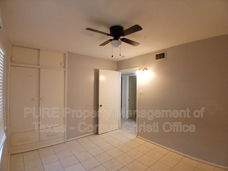 4701 Prinston Dr – photo 4