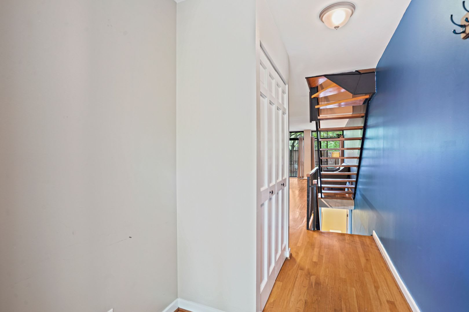 Southwest Townhouse Three Levels Backyard Common Space – photo 5
