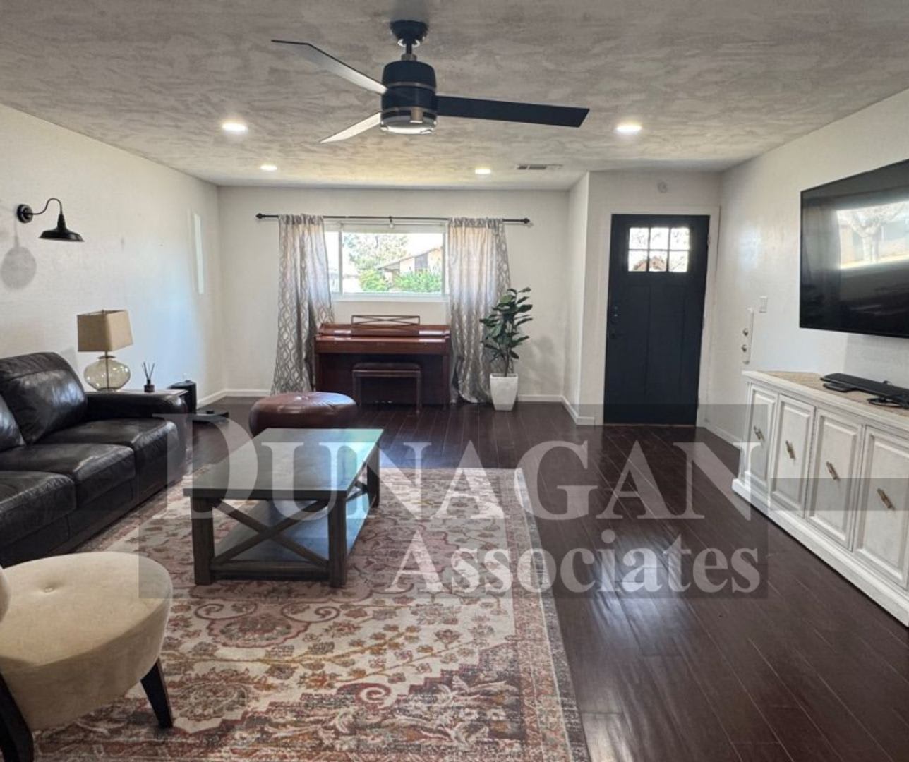 PRICE REDUCED!!!! Partially Furnished- 3bed 2bath home with water paid – photo 2
