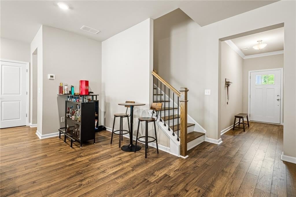 1135 Elyse Lane – photo 2