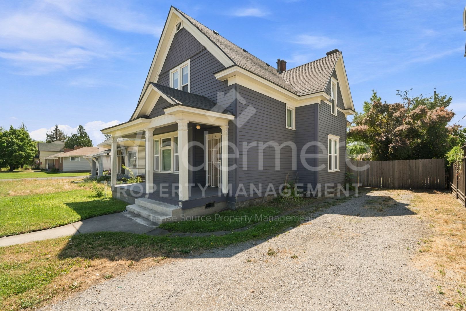 5 Bedroom House Near Gonzaga Ac Being Installed 5 Parking Spots – photo 4