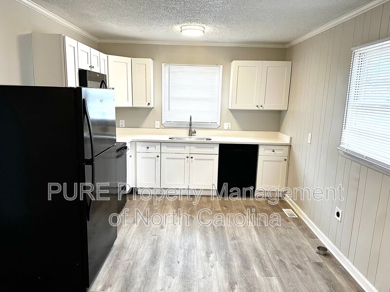1414 White St – photo 2