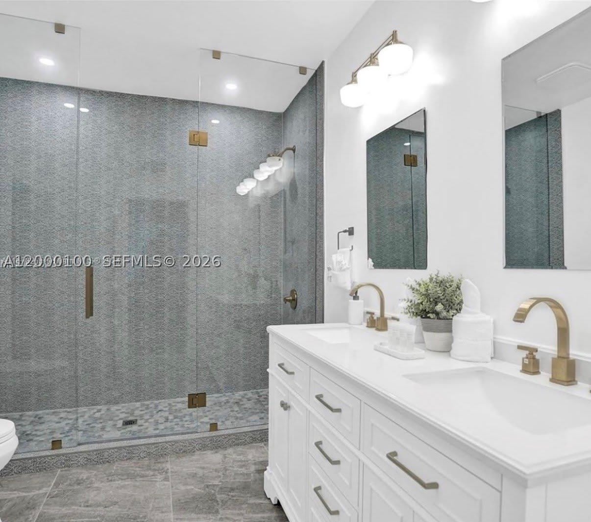 2501 NE 181st St – photo 3