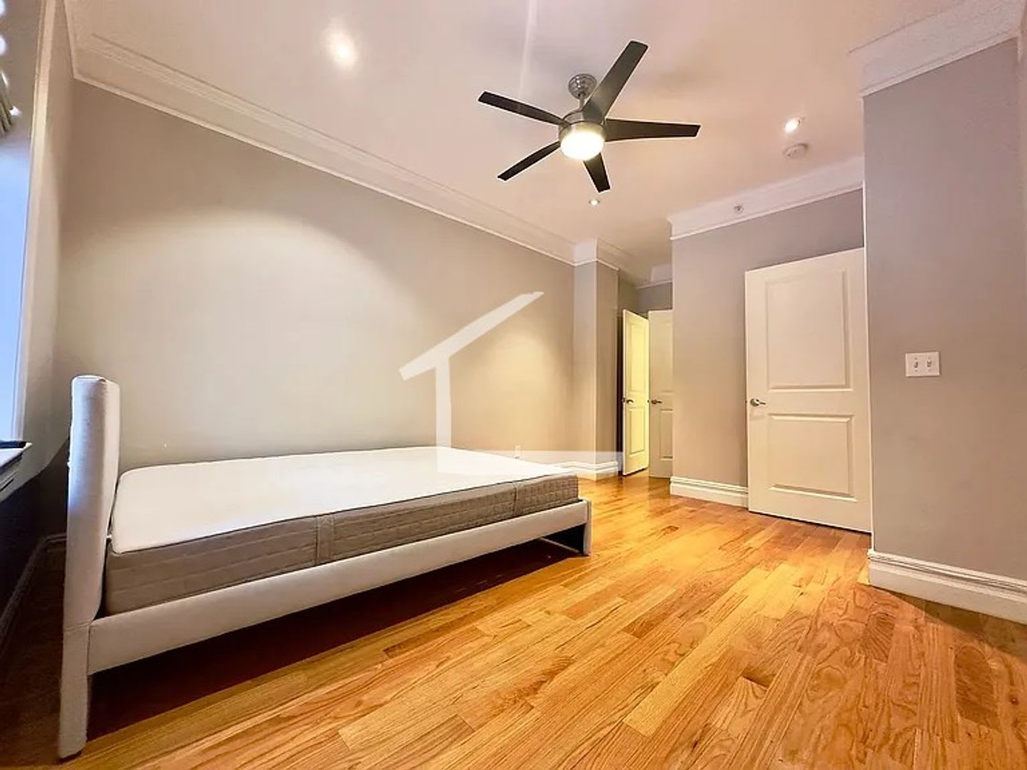 662 Massachusetts Ave #1A Boston MA 02118 – photo 4