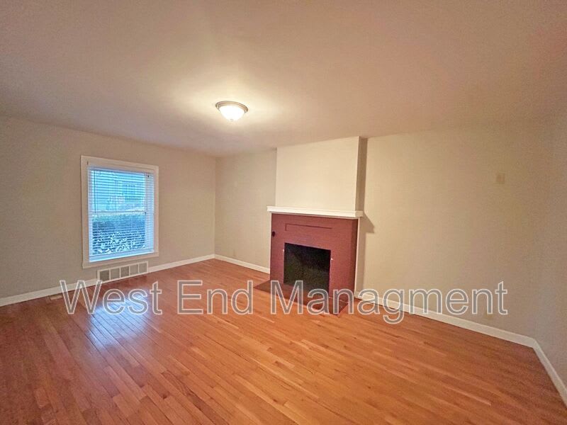 1108 Collingwood Dr – photo 5