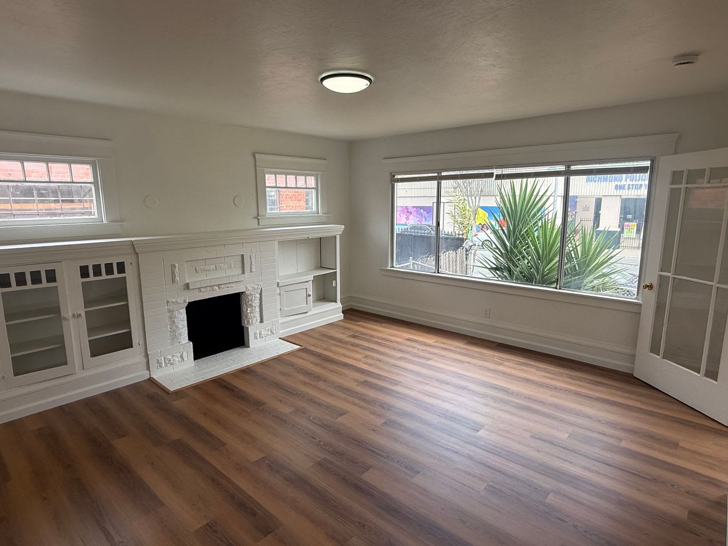 2 Bedroom Home Near Richmond City Hall – photo 5