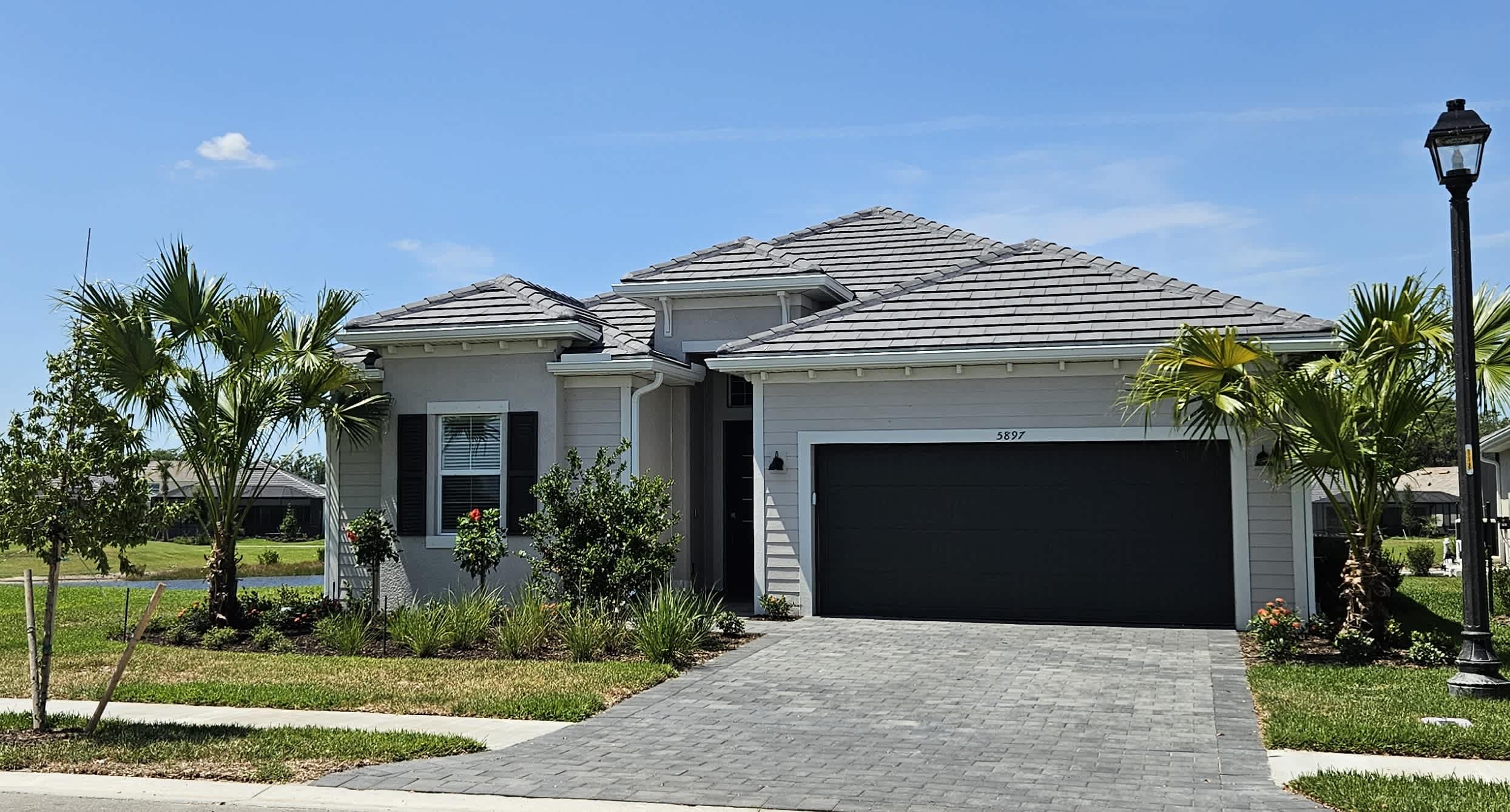 5897 Sunningdale St – photo 1